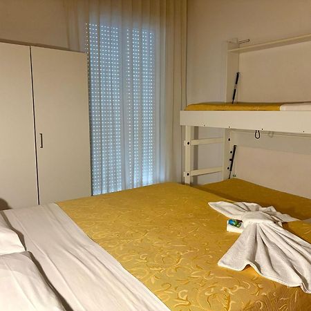 Hotel Sport リミニ エクステリア 写真