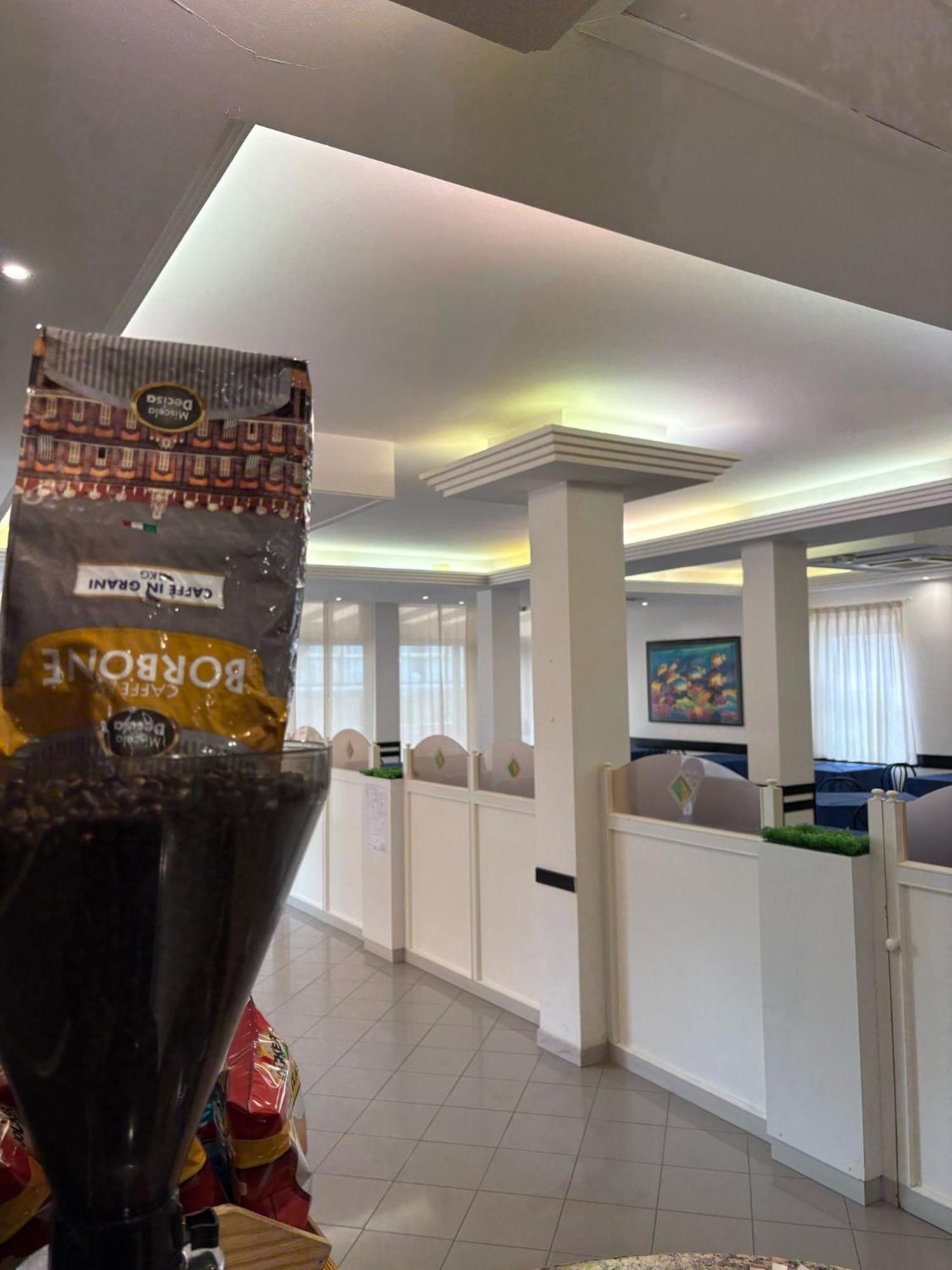 Hotel Sport リミニ エクステリア 写真