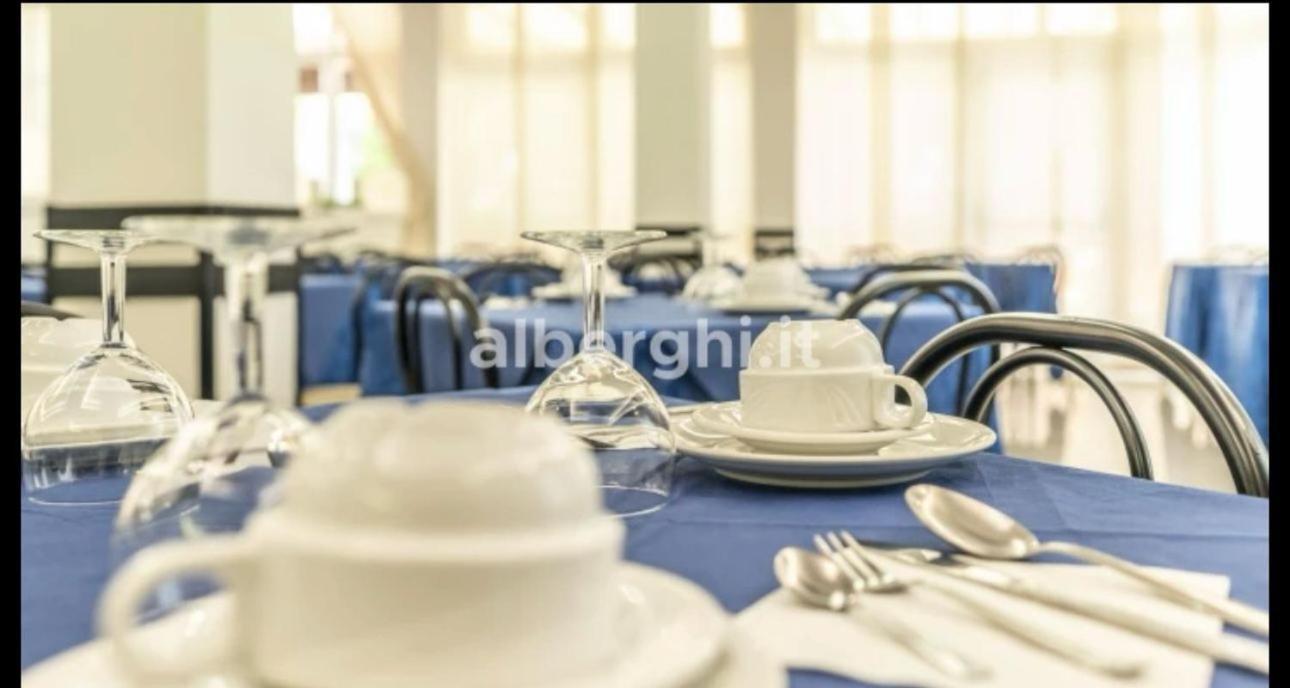 Hotel Sport リミニ エクステリア 写真